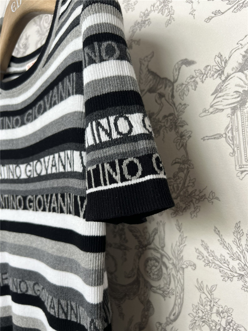 Va1e*ntin0 new knitted short sleeve replica d&g clothing