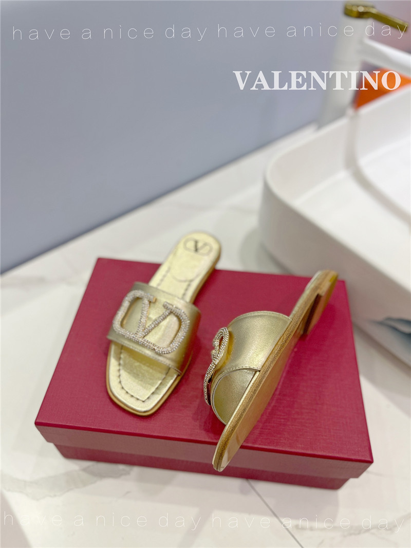 va1e*ntin0 new season slippers Marg*e1a replica shoes