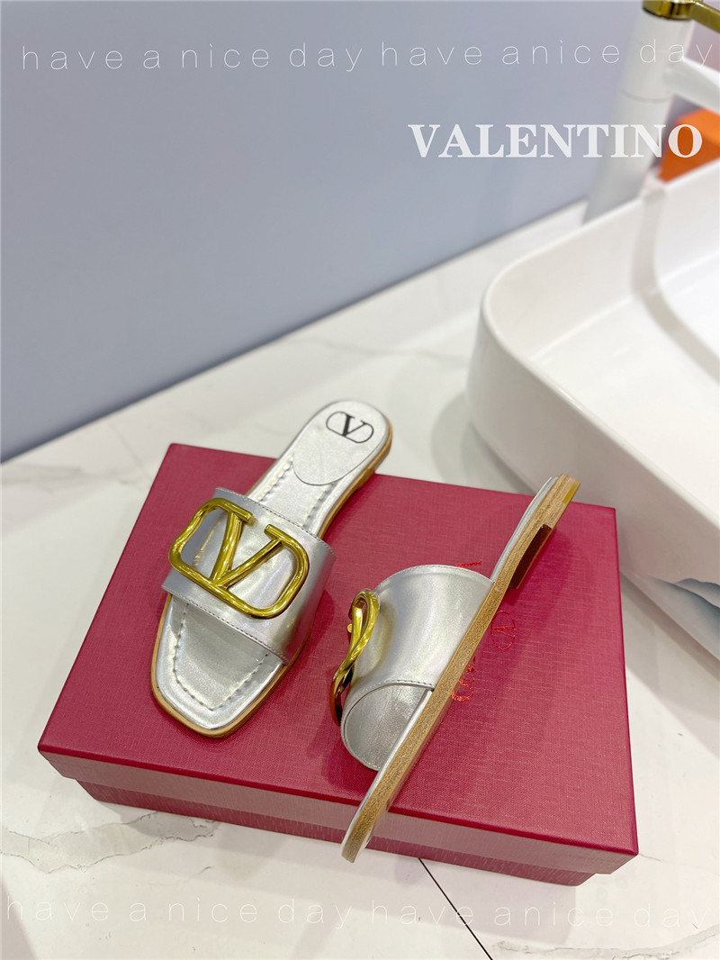 va1e*ntin0 new season slippers Marg*e1a replica shoes