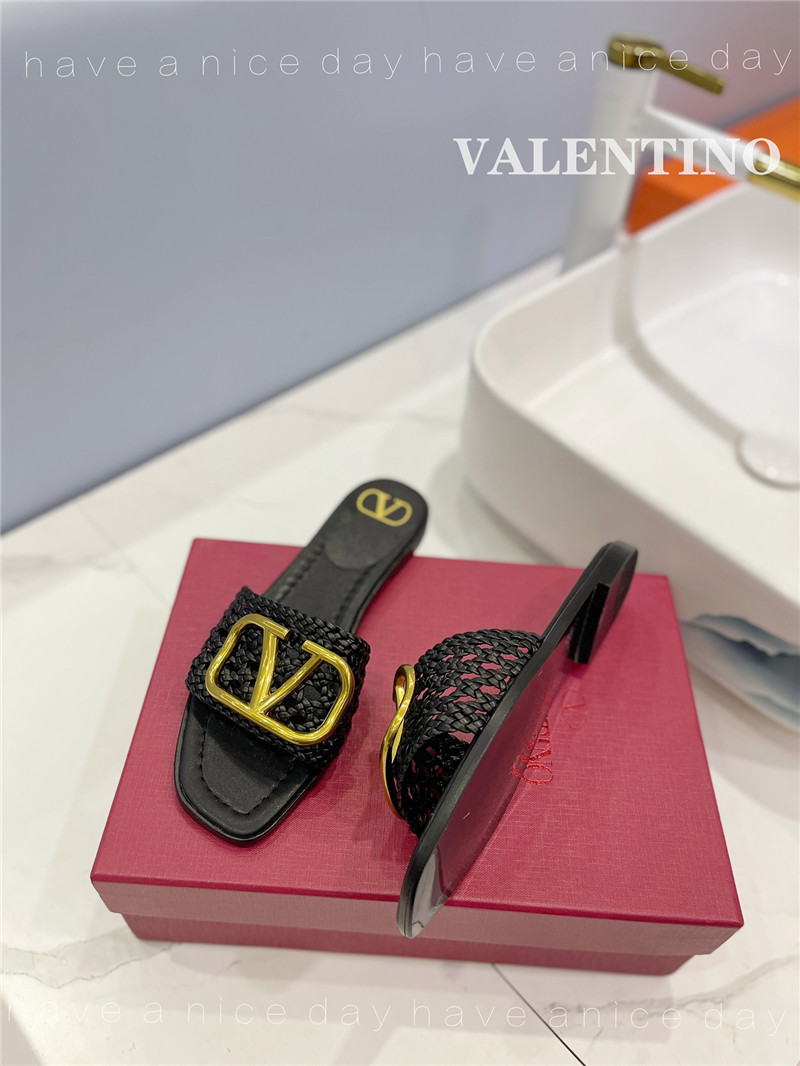 va1e*ntin0 new season slippers Marg*e1a replica shoes