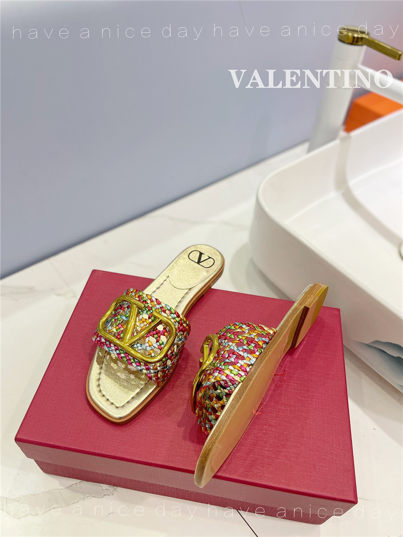 va1e*ntin0 new season slippers Marg*e1a replica shoes