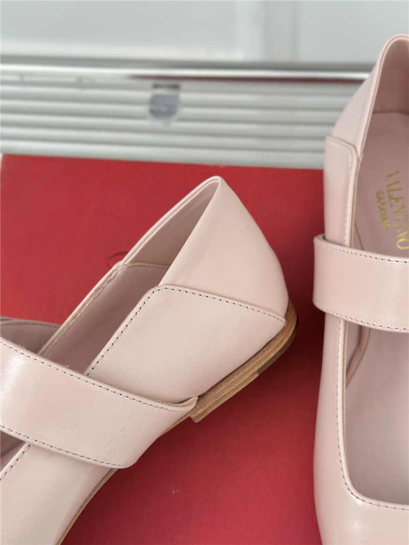 Va1e*ntin0 metal v buckle mary jane shoes replica designer shoes