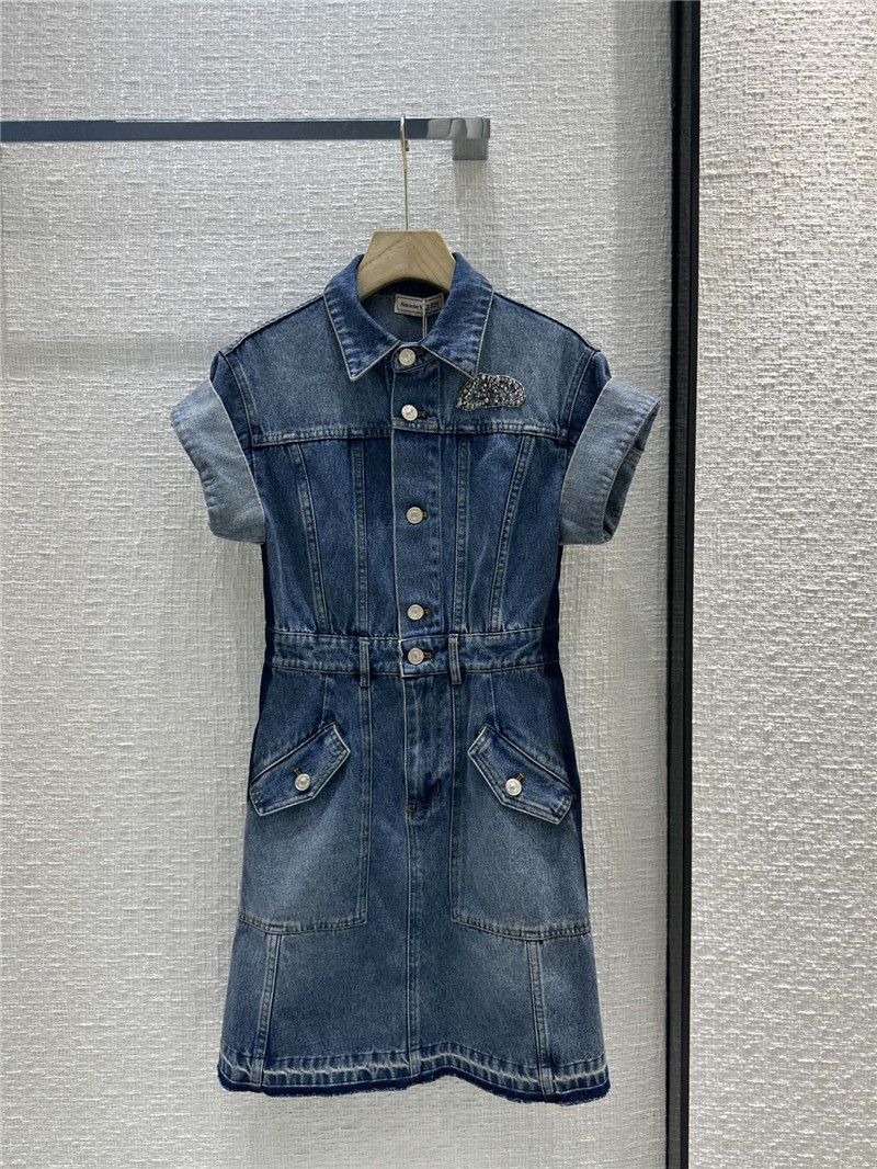 a1exa*der Mcqv*en roll sleeve denim dress replica clothing
