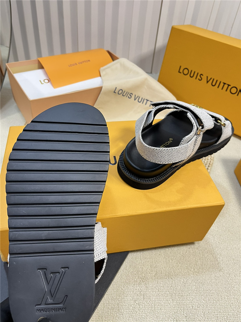 l0vis Vvtt0n lv catwalk style thick sole sandals replica shoes