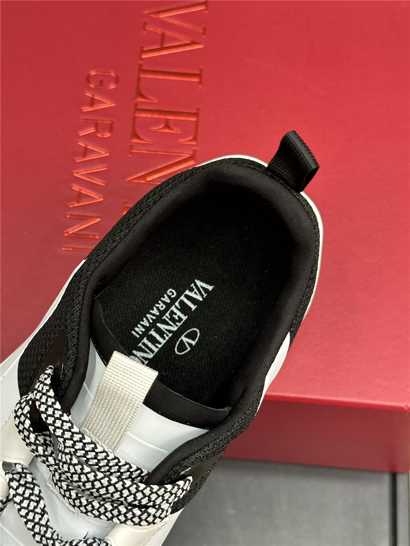 Va1e*ntin0 garavani true act sneakers black