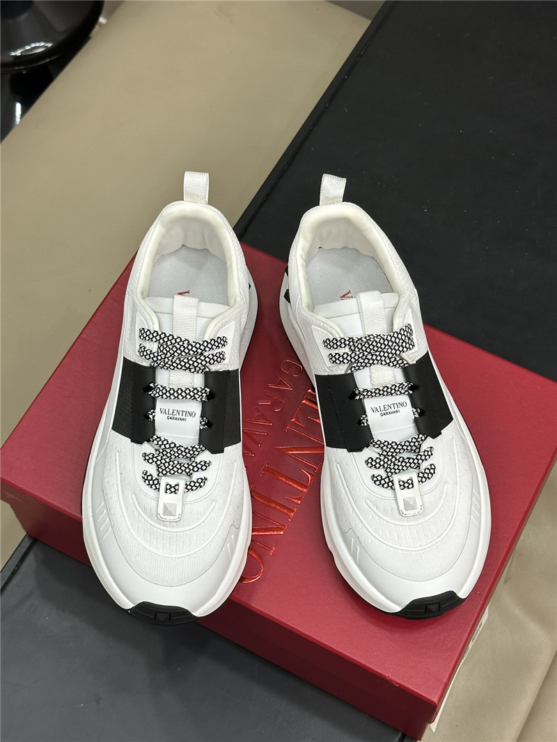 Va1e*ntin0 garavani true act sneakers white