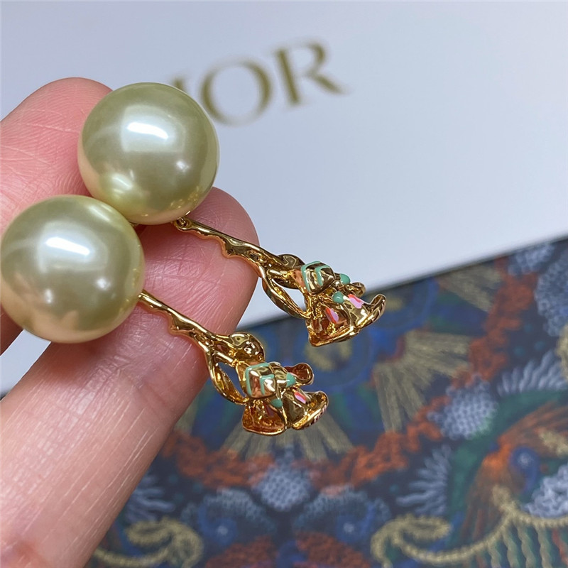 D10r rose earrings