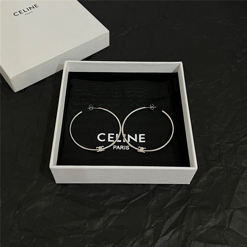 Ce1i*e new earrings