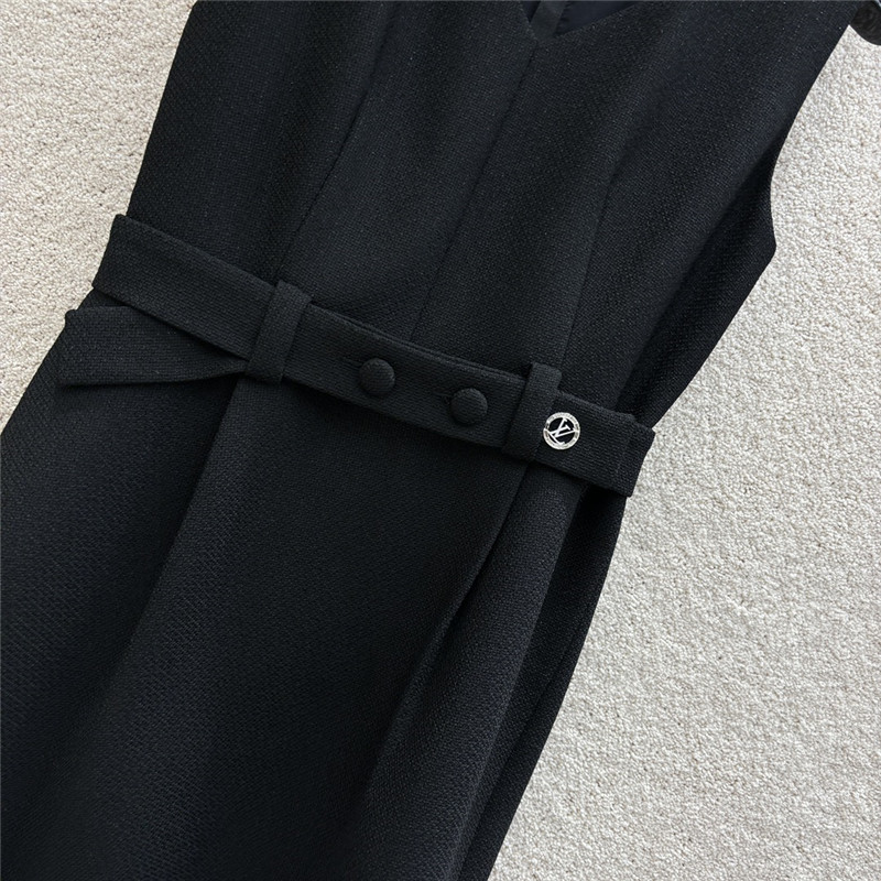 l0vis Vvtt0n lv sleeveless v-neck dress
