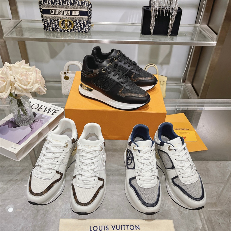 l0vis Vvtt0n lv run away sneakers in black
