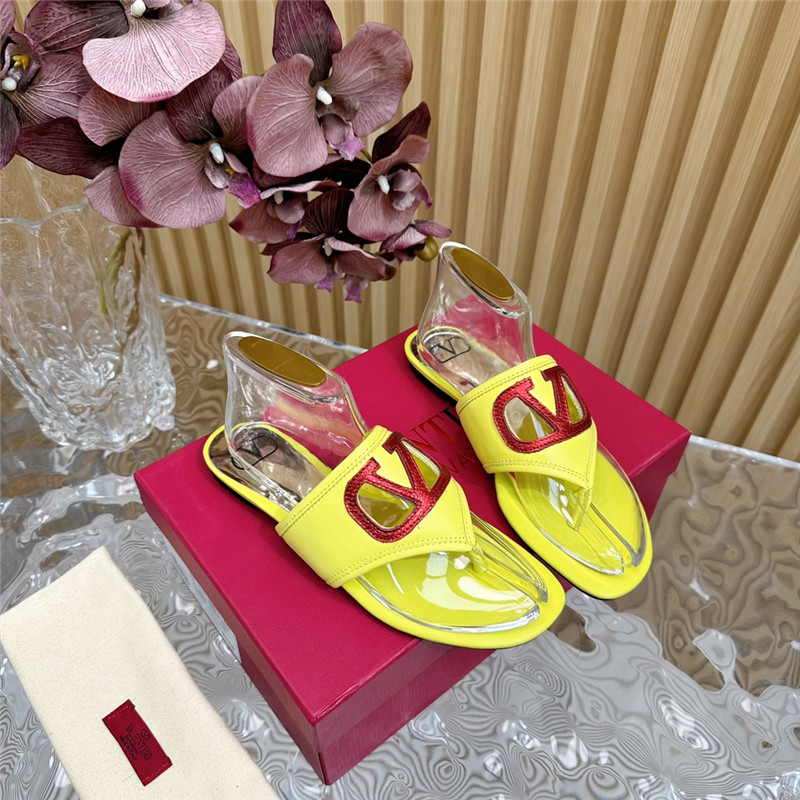 va1e*ntin0 hollow logo slippers Marg*e1a replica shoes