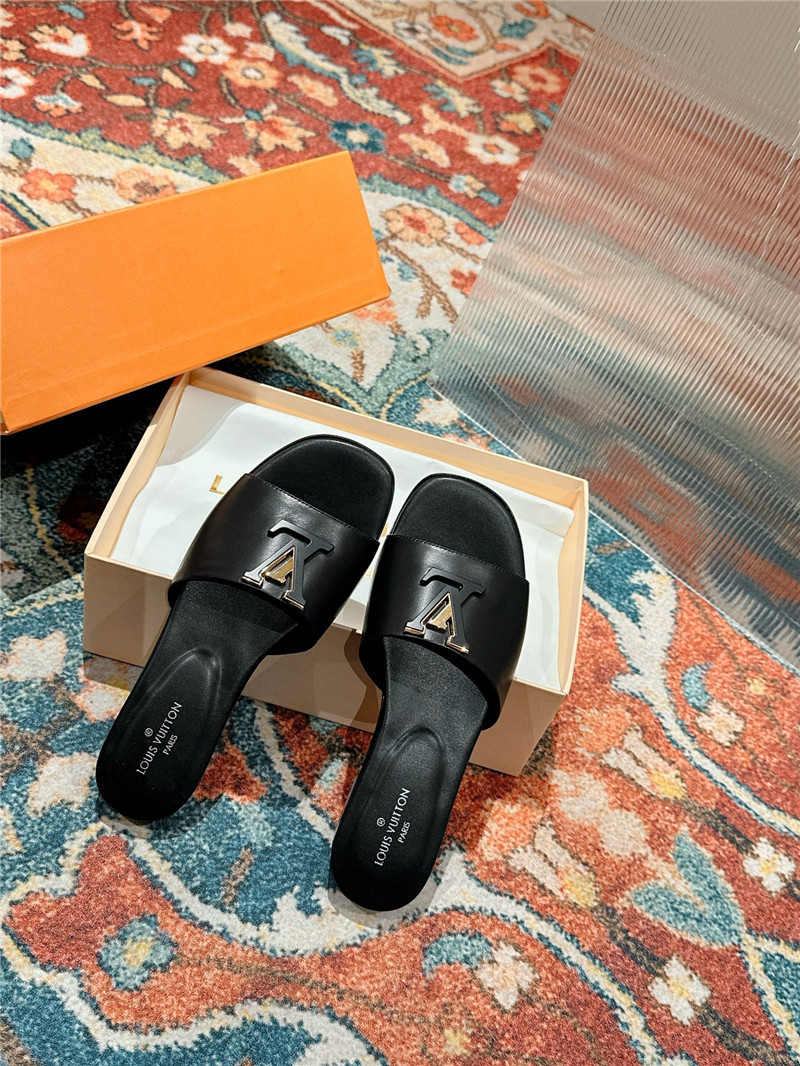 l0vis Vvtt0n lv flat sandals best replica shoes website