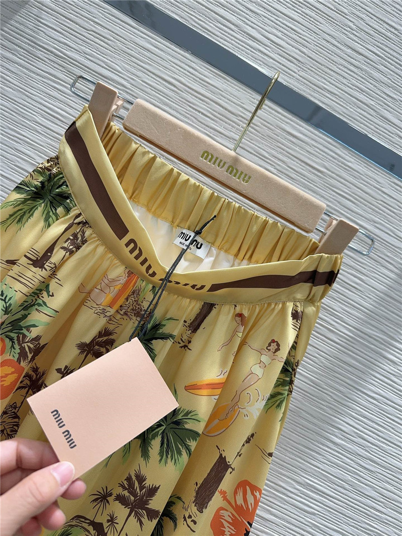 M1um1u new skirt cheap replica designer clothes