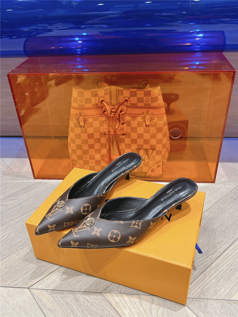 l0vis Vvtt0n lv pointed toe high heel sandals replica shoes