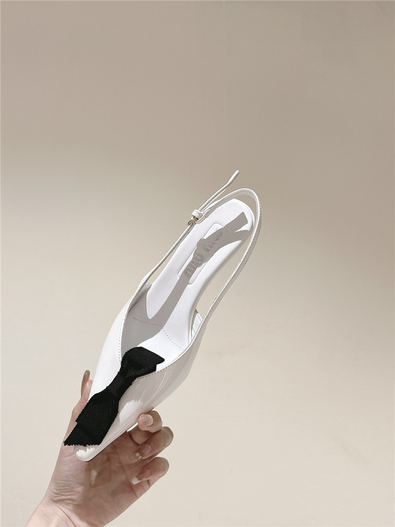 m1um1u new hollow sandals Marg*e1a replica shoes