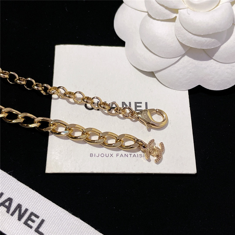 Ch**el small incense necklace