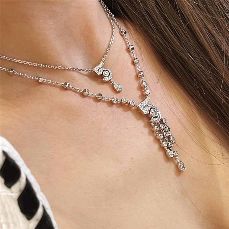 Ch**el n??5 necklace