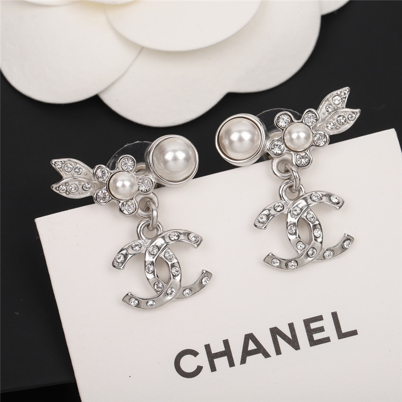 Ch**el small flower leaf hanging double c earrings