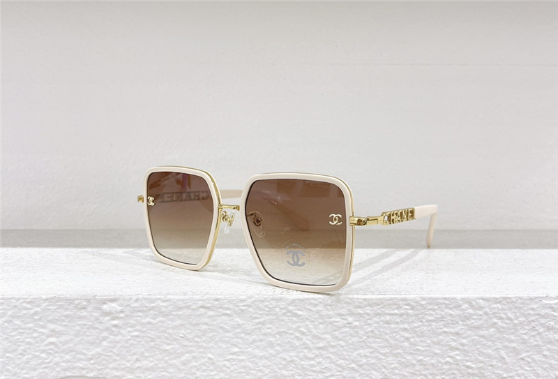 Ch**el fashionable sunglasses
