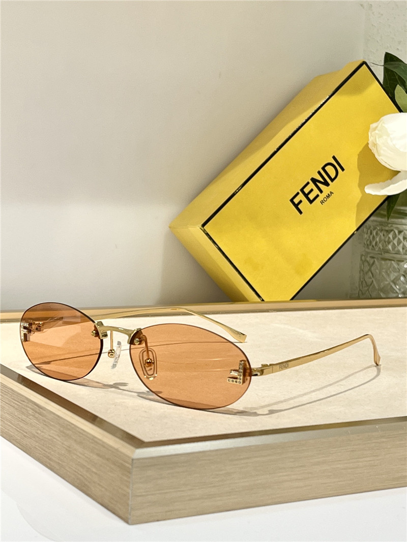 f**di oval D1am0nd logo sunglasses
