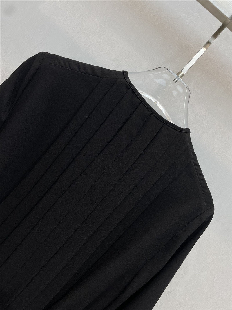 l0vis Vvtt0n lv long sleeve dress replica designer clothes