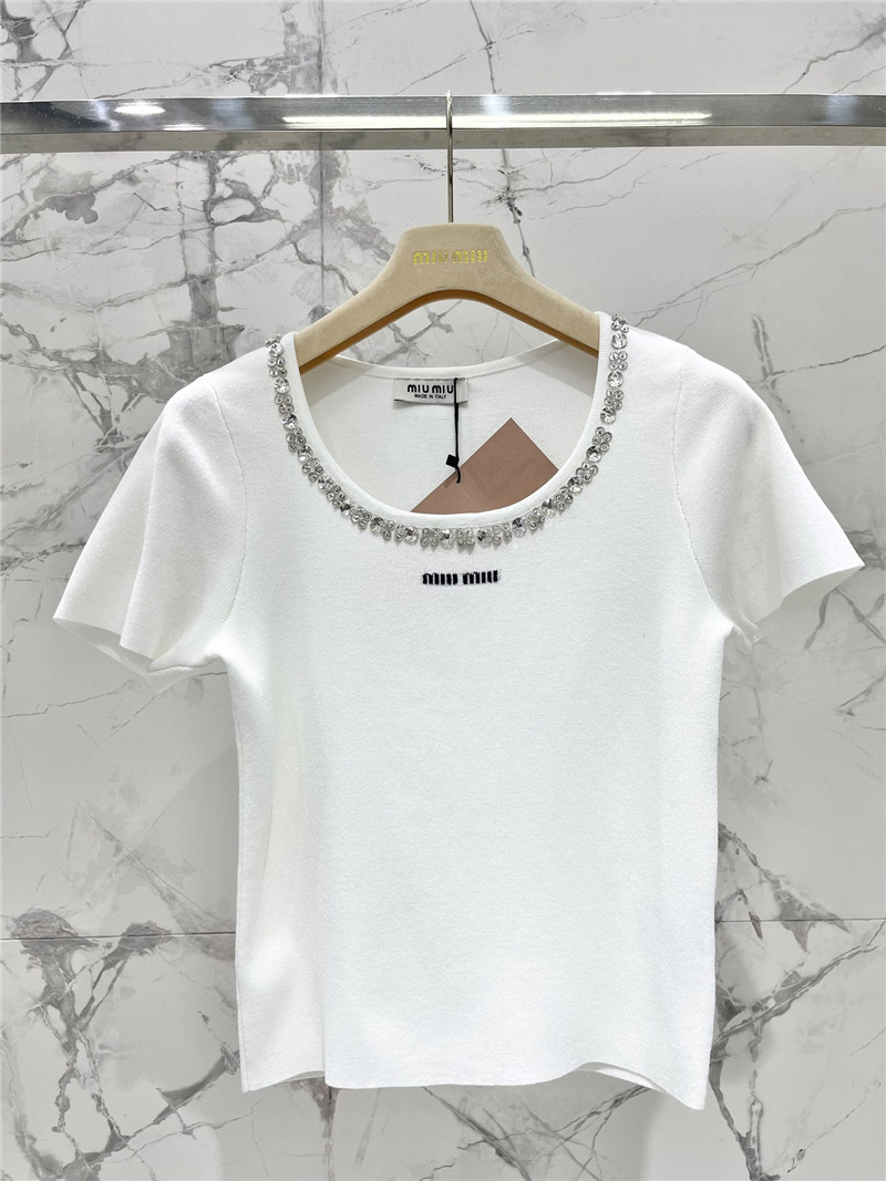 M1um1u studded u-neck knitted t-shirt replica d&g clothing