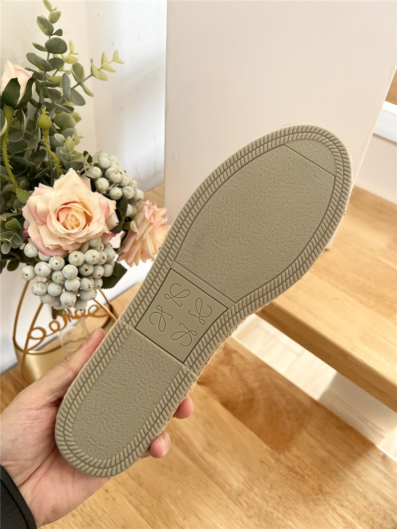 L0ew* espadrille leather white slide