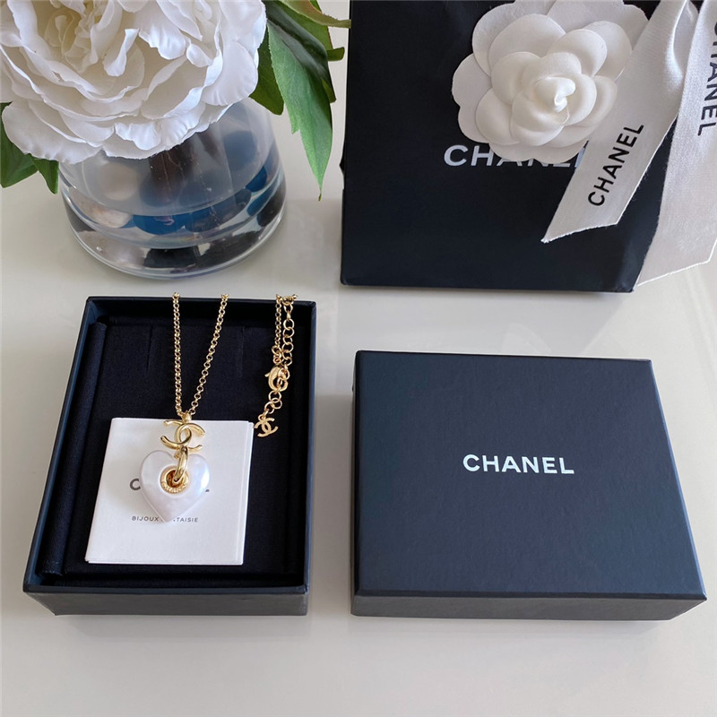 Ch**el gold double c white love necklace