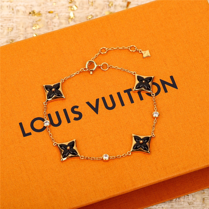 l0vis Vvtt0n lv four flower bracelet