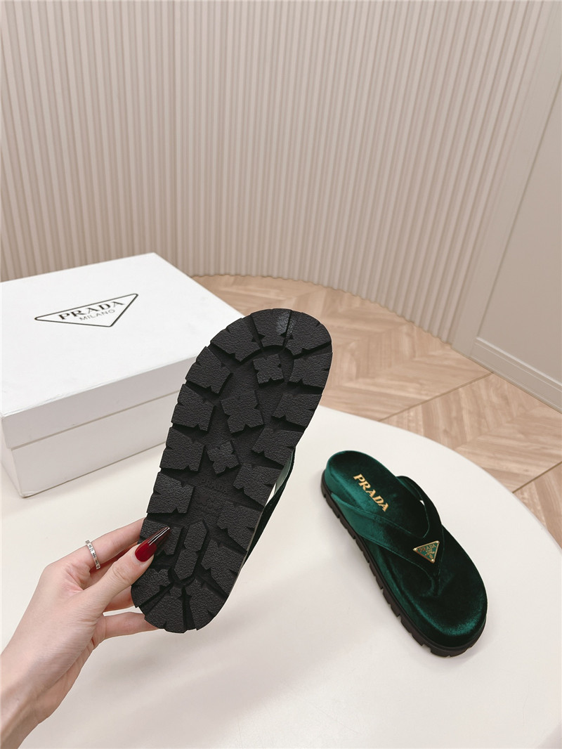 Pra*a velvet thong flip-flops in green