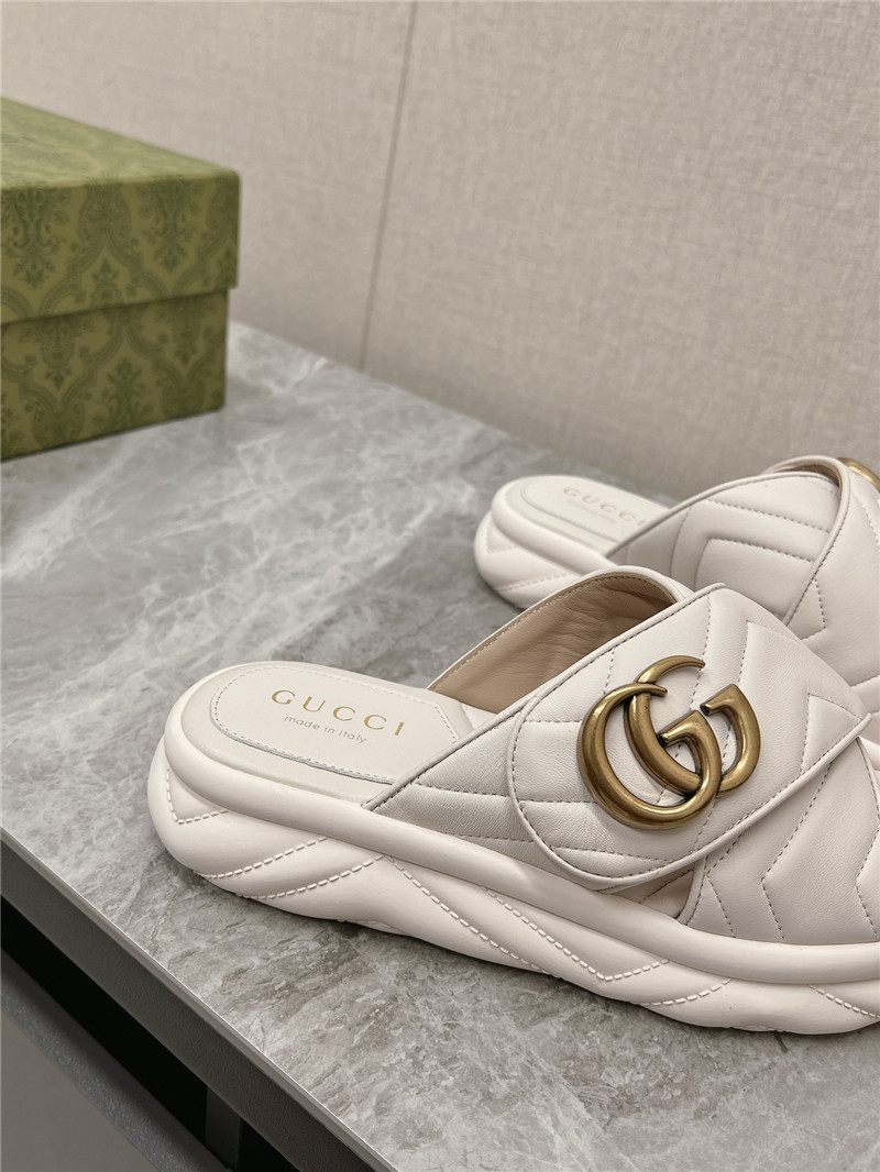Gvc*1 marmont white slide sandals