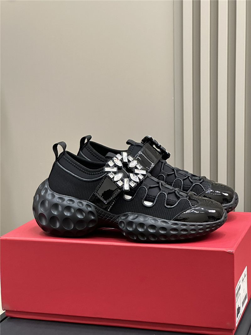 roger u1u1er d1am0nd buckle sneakers black