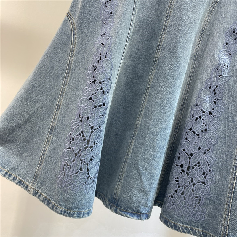 Chloé magnolia hollow embroidered denim skirt replica clothing