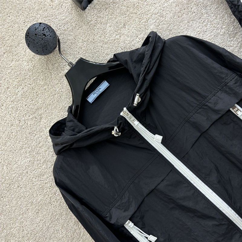 Pra*a contrast color sun protection casual suit replica clothing
