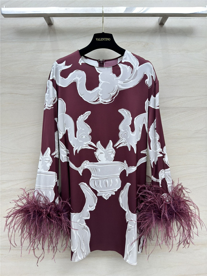 Va1e*ntin0 ostrich feather silk dress replica designer clothes