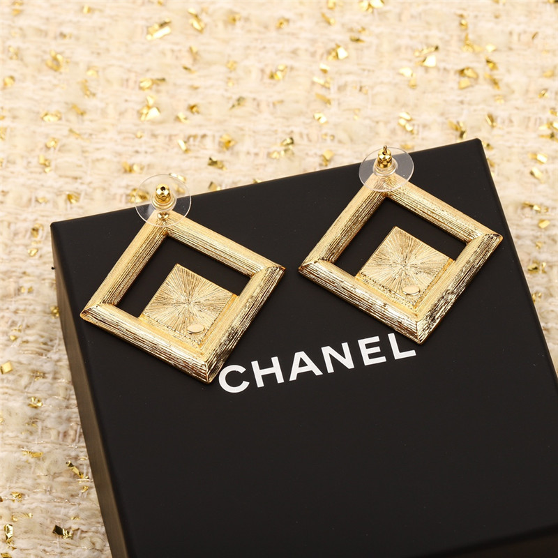 ch**el D1am0nd square rhinestone pink earrings