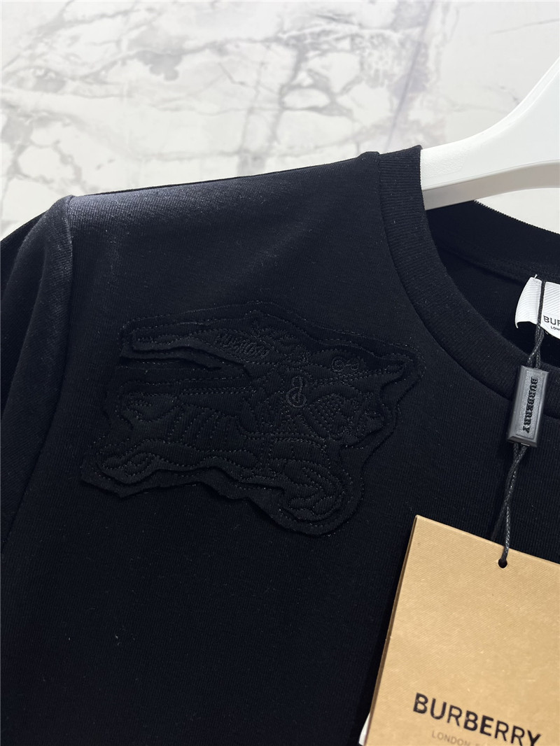 Bv*b*rry black pocket logo tee