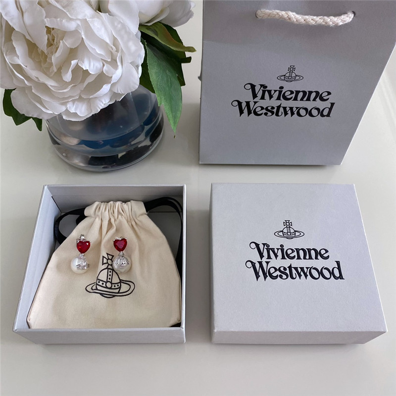 u1u1enne westwood heart d1am0nd saturn pearl stud earrings