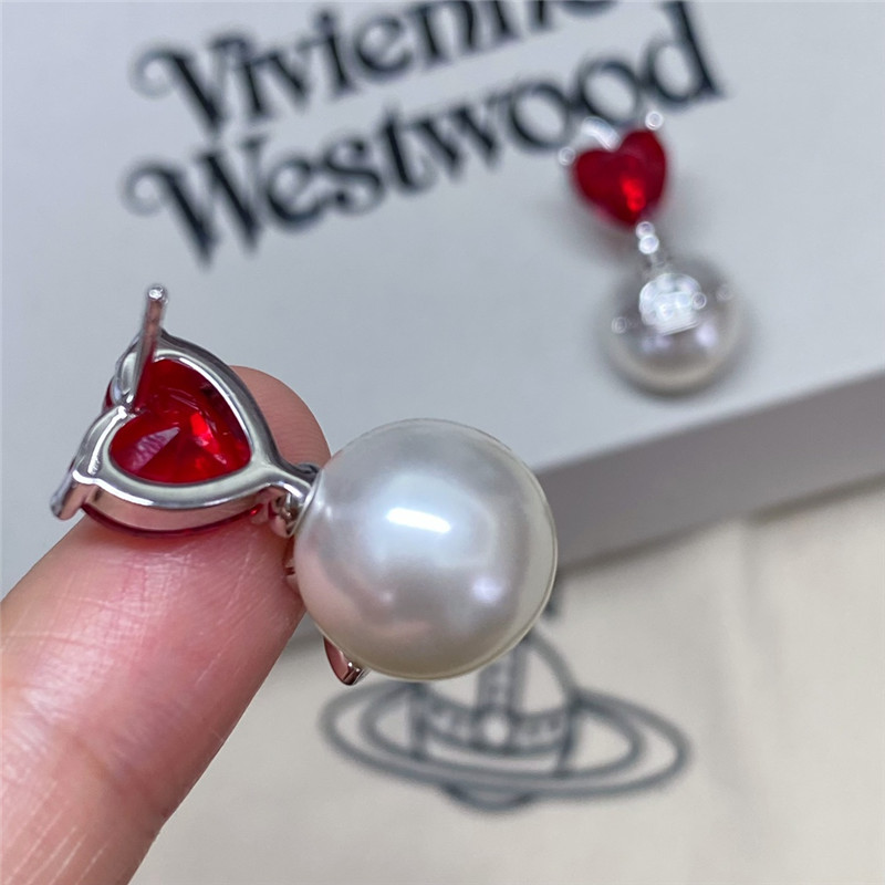 u1u1enne westwood heart d1am0nd saturn pearl stud earrings