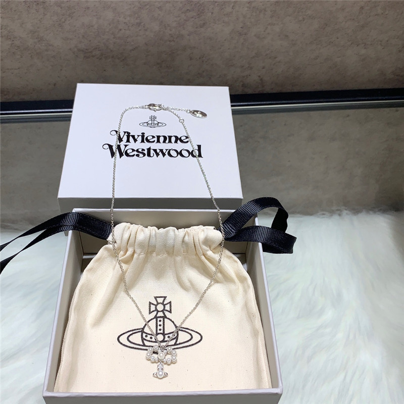 u1u1enne westwood bow saturn necklace