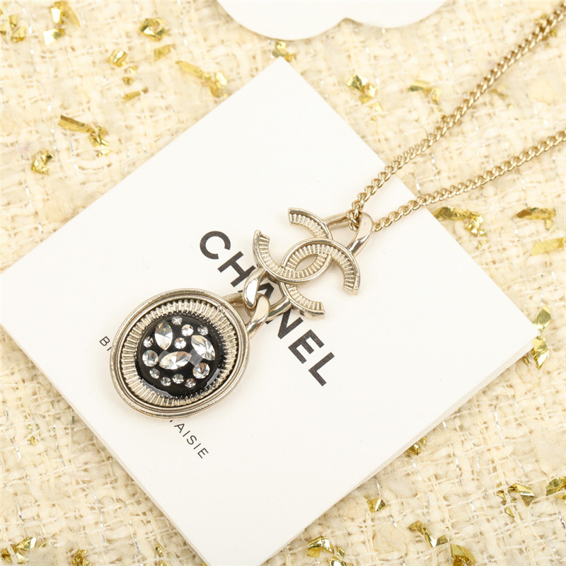 Ch**el double c necklace