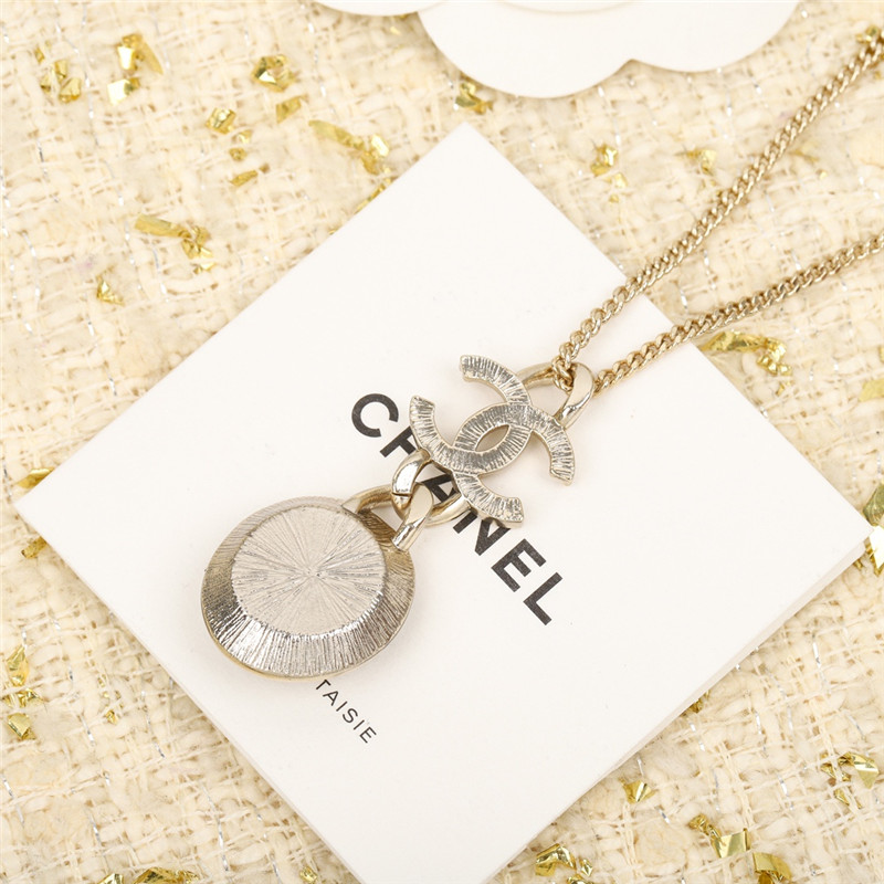 Ch**el double c necklace