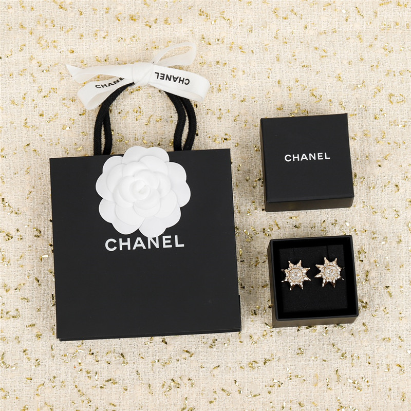 Ch**el sunflower pearl earrings