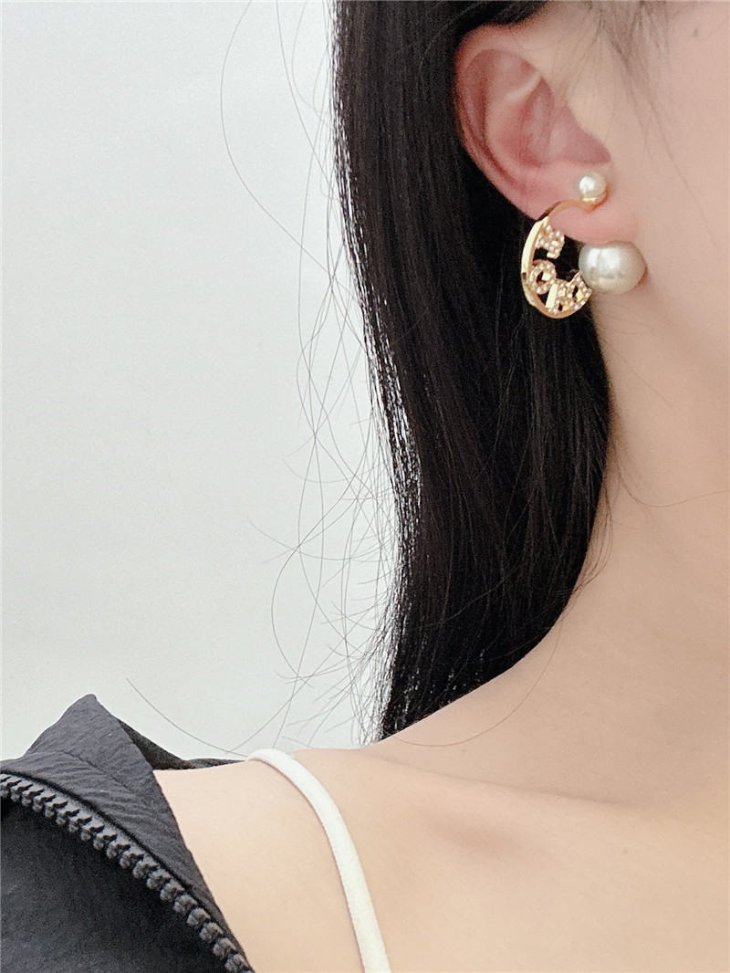 D10r new earrings