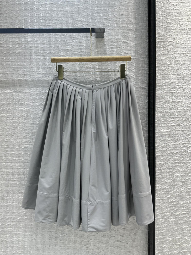 Pra*a sporty low-waist pleated skirt replica clothes