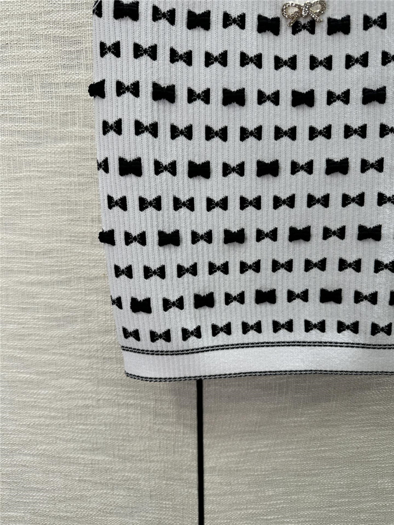 Ch**el new vest cheap replica designer clothes