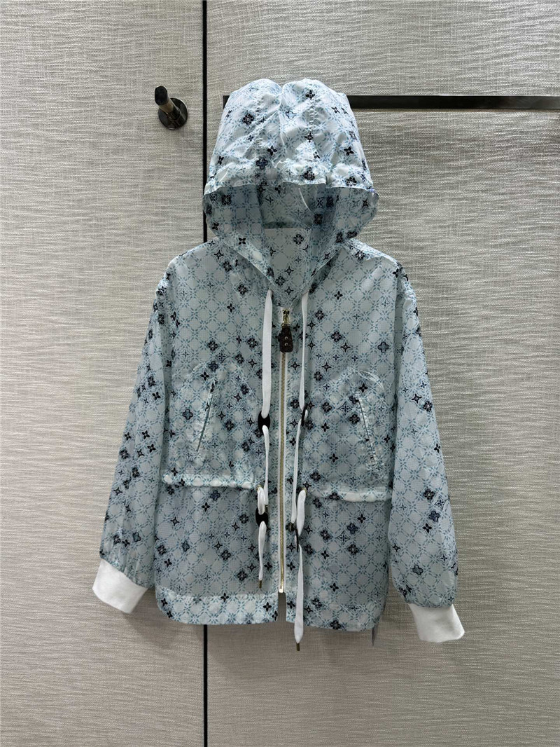 l0vis Vvtt0n lv blue label hat sun protection jacket replica clothing