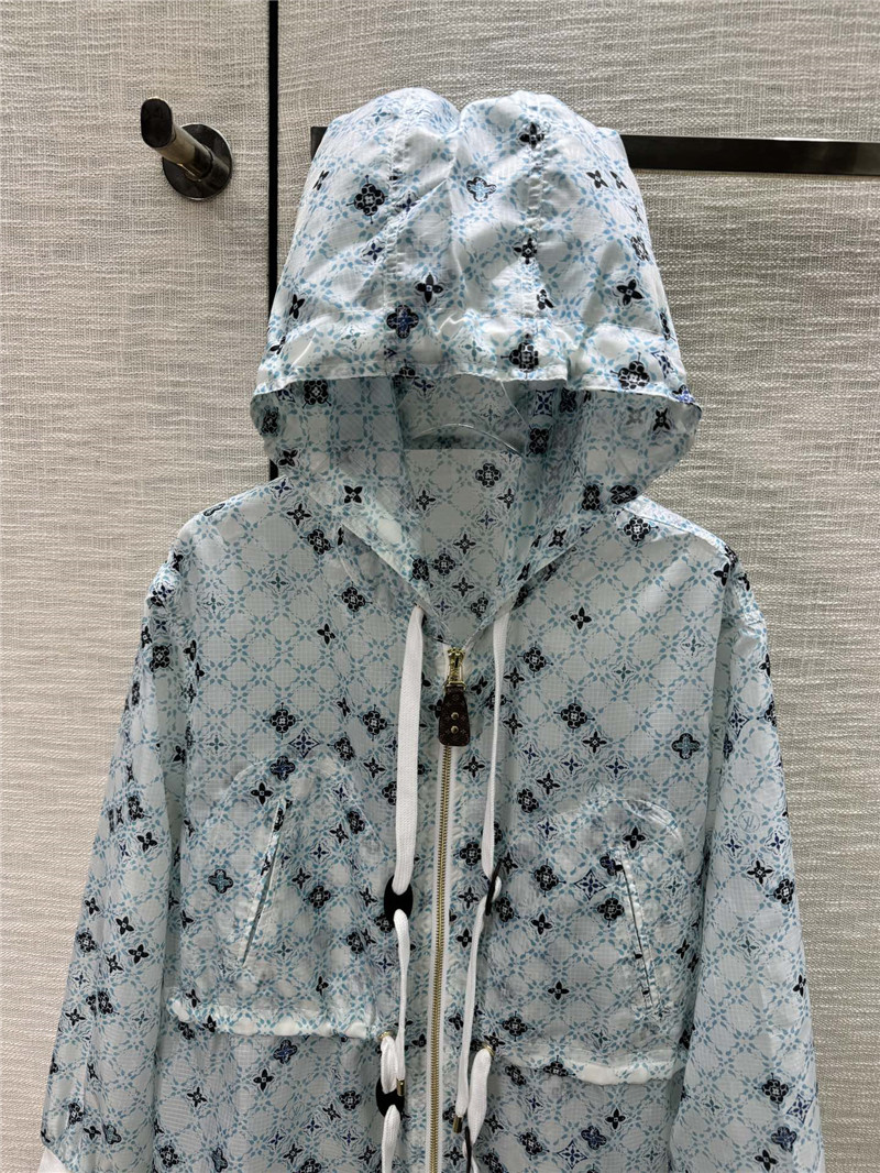 l0vis Vvtt0n lv blue label hat sun protection jacket replica clothing