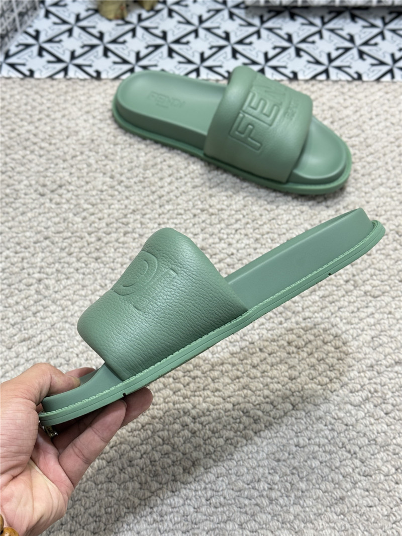 F**di roma slides green