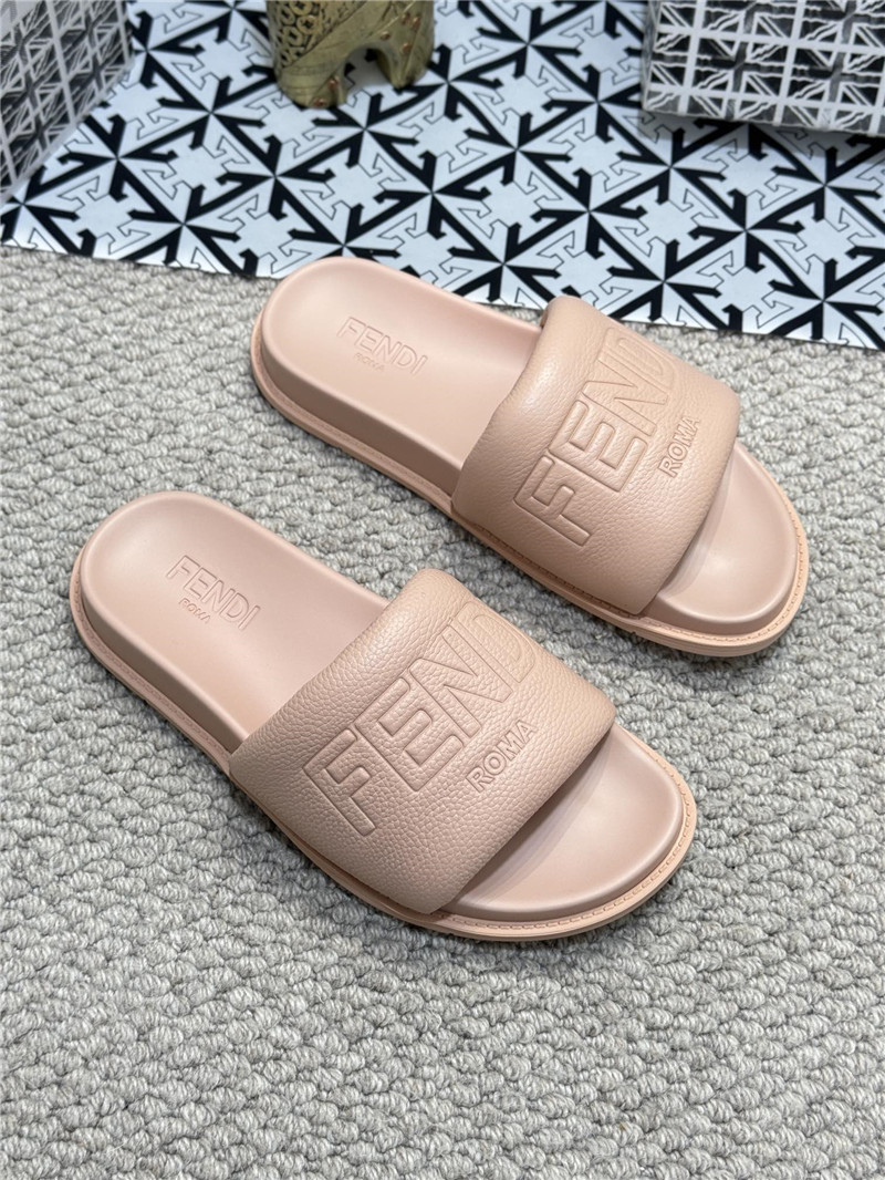 F**di roma slides pink